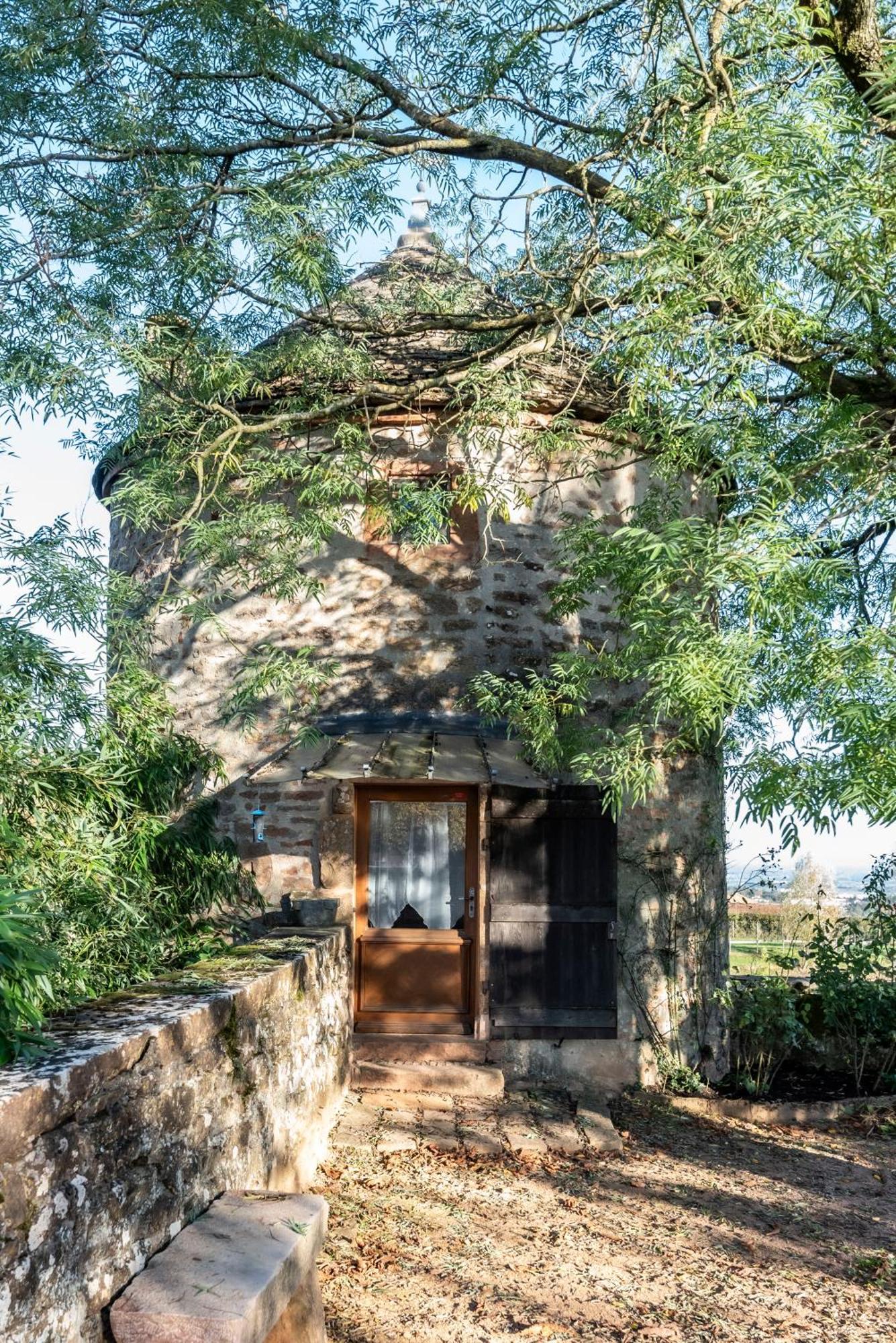 Chateau De Salornay Hurigny Exterior photo